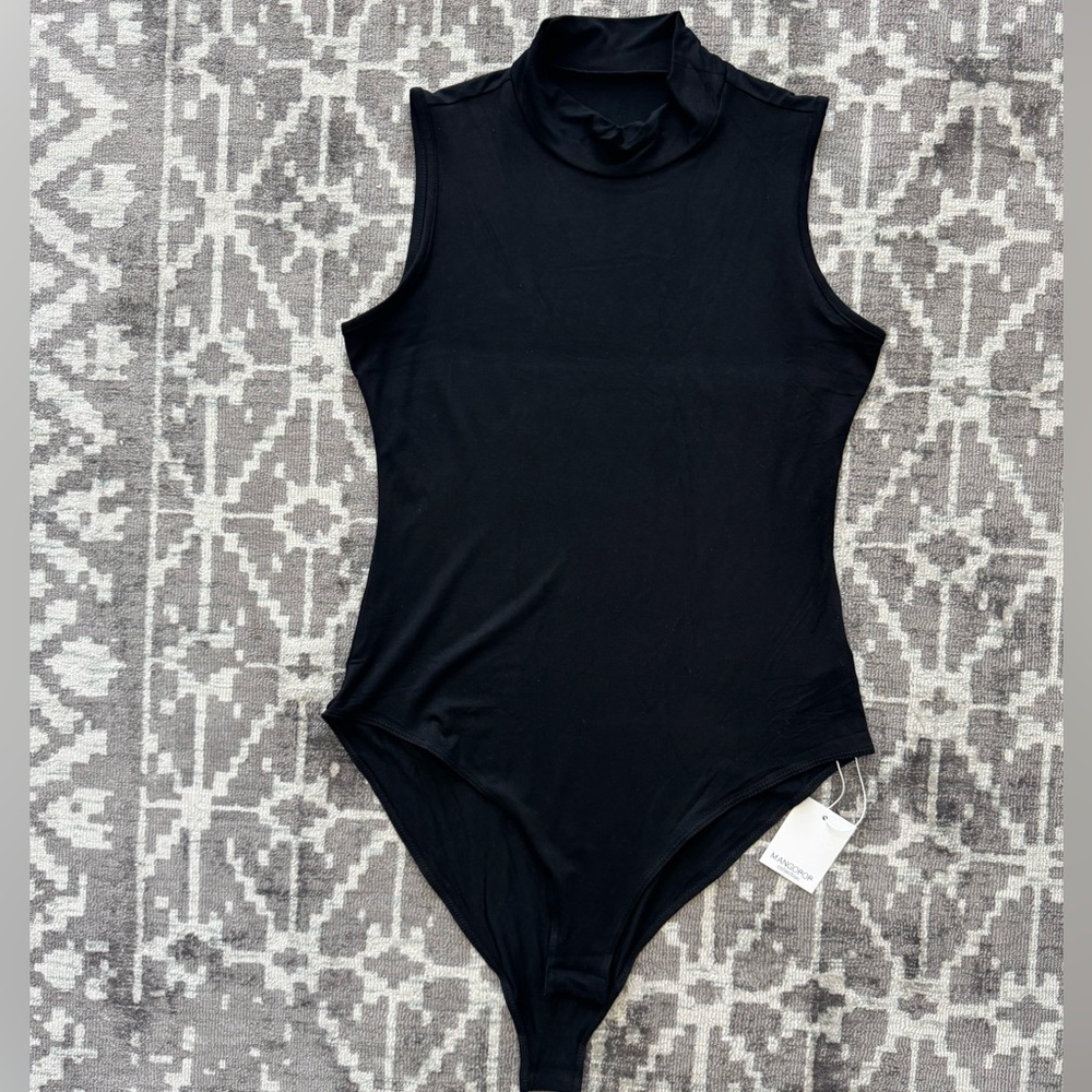 MANGOPOP Black Mock Neck Sleeveless Bodysuit Size M NWT
